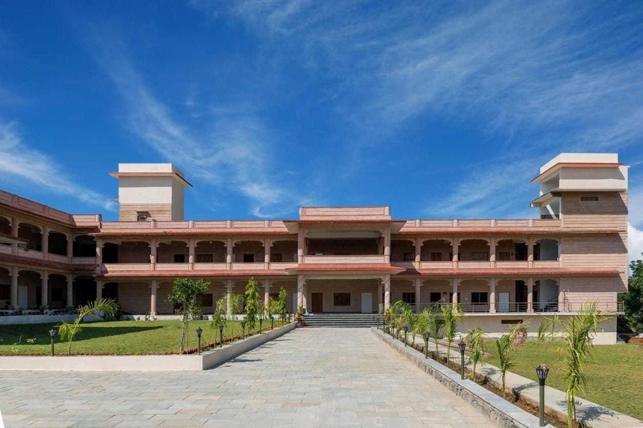 Jai Niwas Palace Resort クンバルガル エクステリア 写真